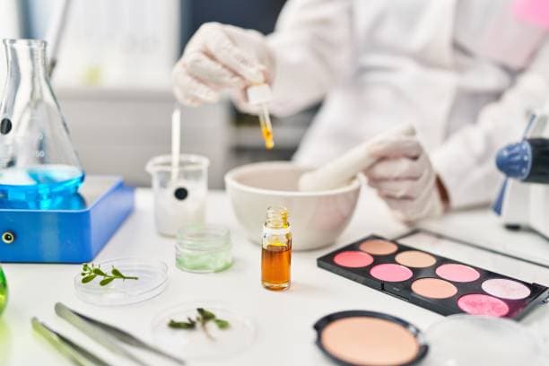 Cetyl Palmitate: Cosmetic Chemistry Between Cetyl Alcohol and Palmitic Acid