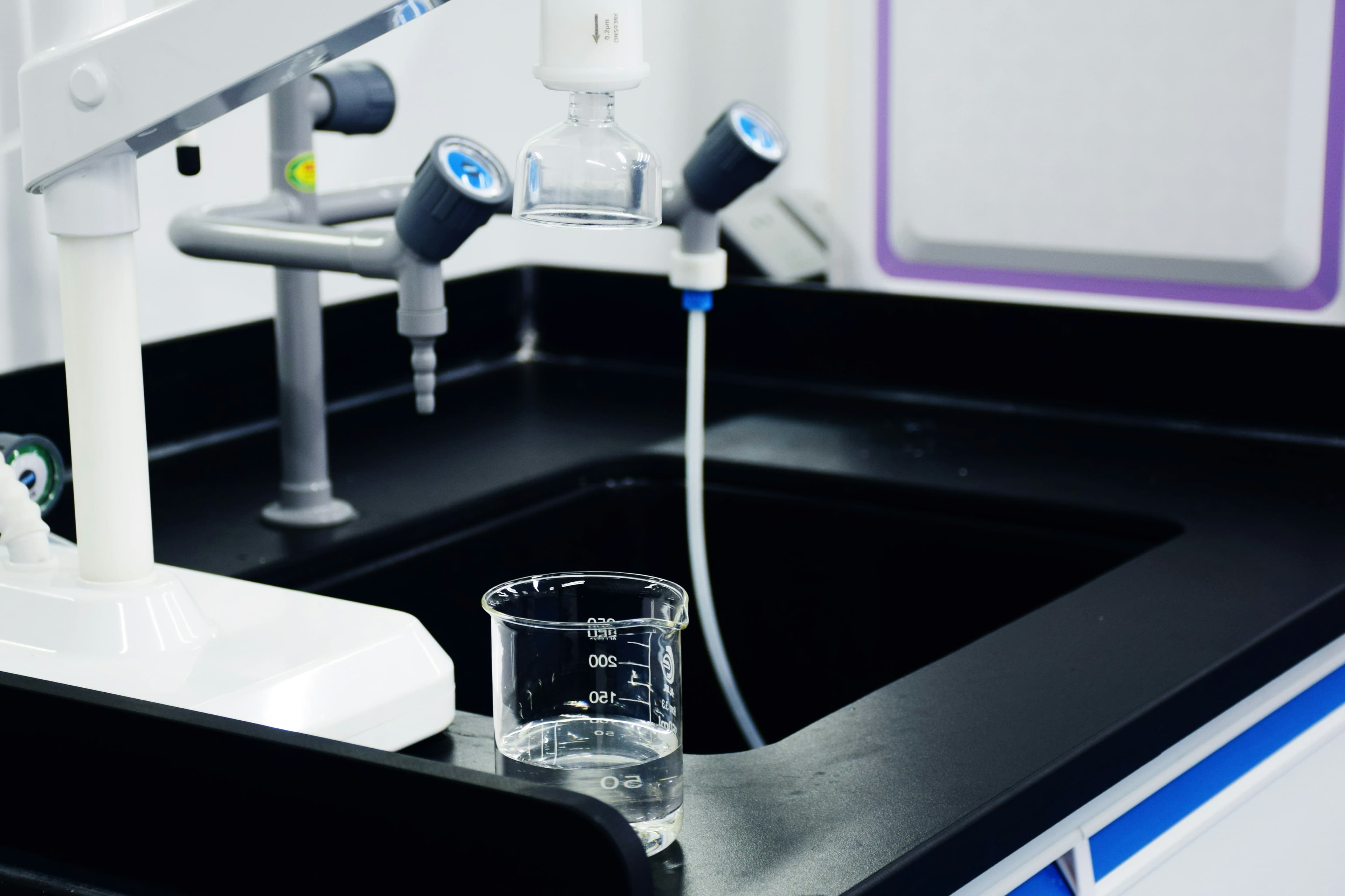 Regla de monitoreo del agua potable PFAS propuesta por la EPA: implicaciones para los sistemas de agua farmacéuticos