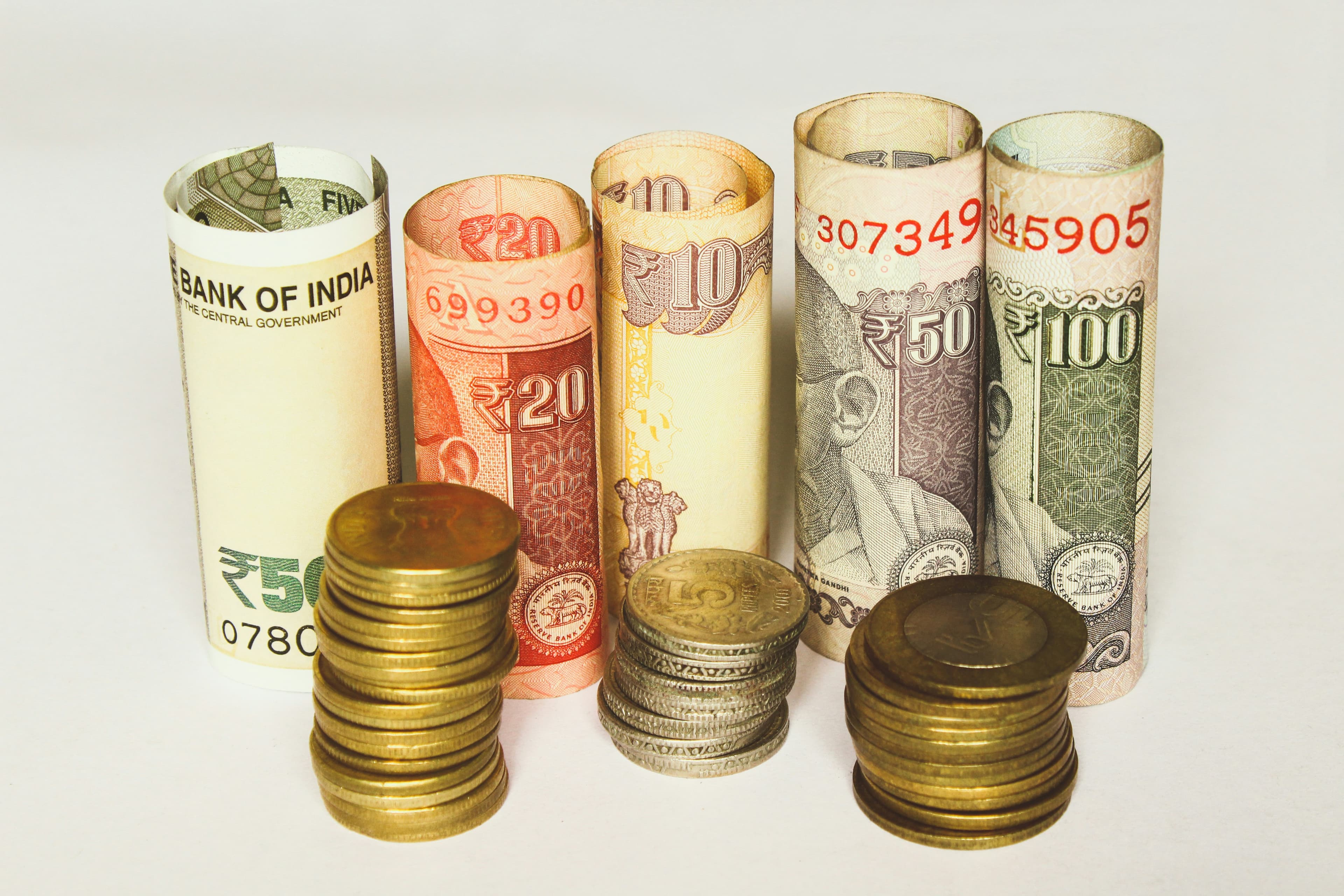 La depreciación de la rupia añade una nueva variable de costo a las exportaciones de API de la India